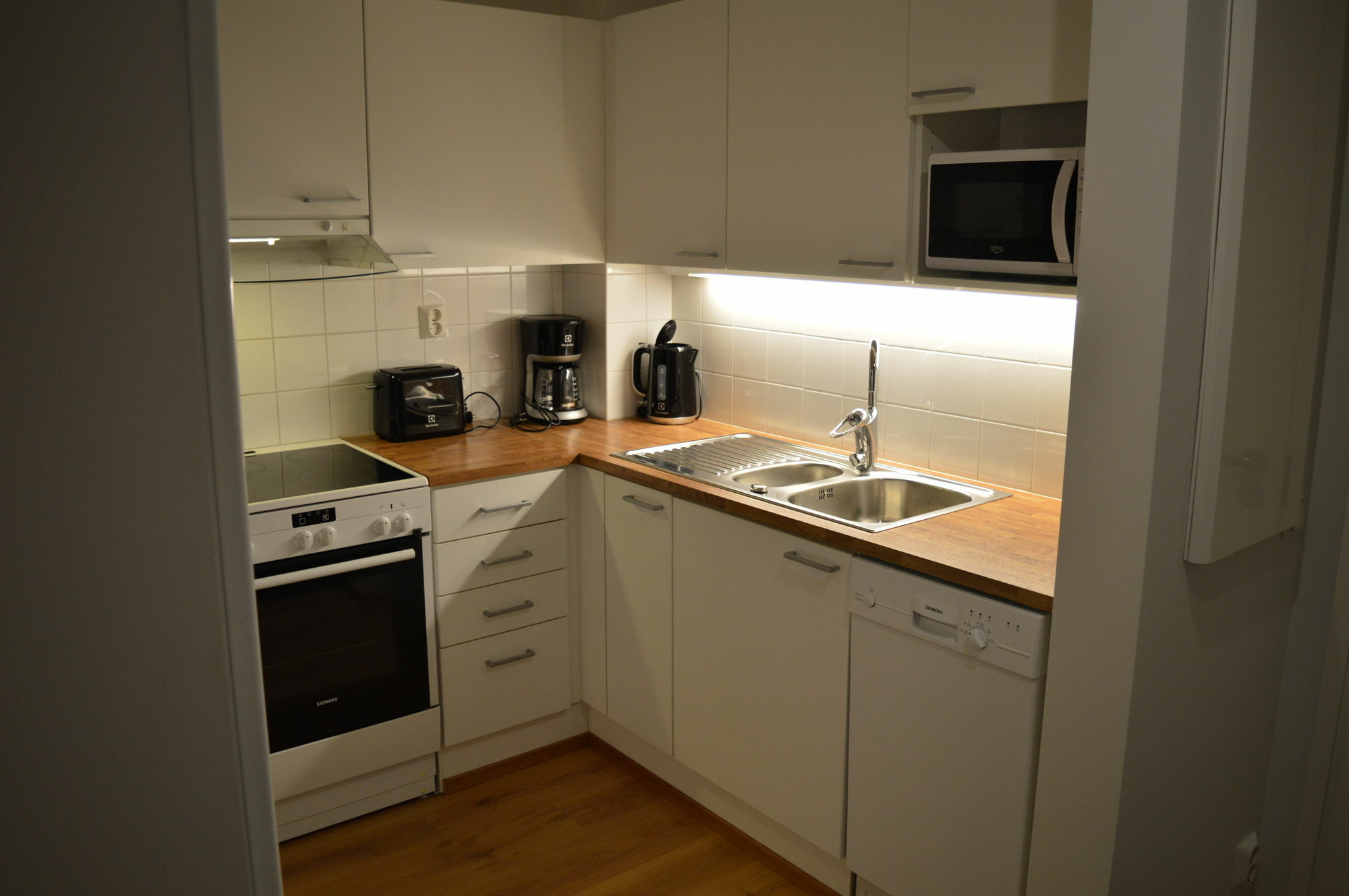Helsinki Airport Suites Vantaa Kültér fotó